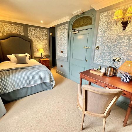 The Bay Tree Hotel Берфорд Екстер'єр фото