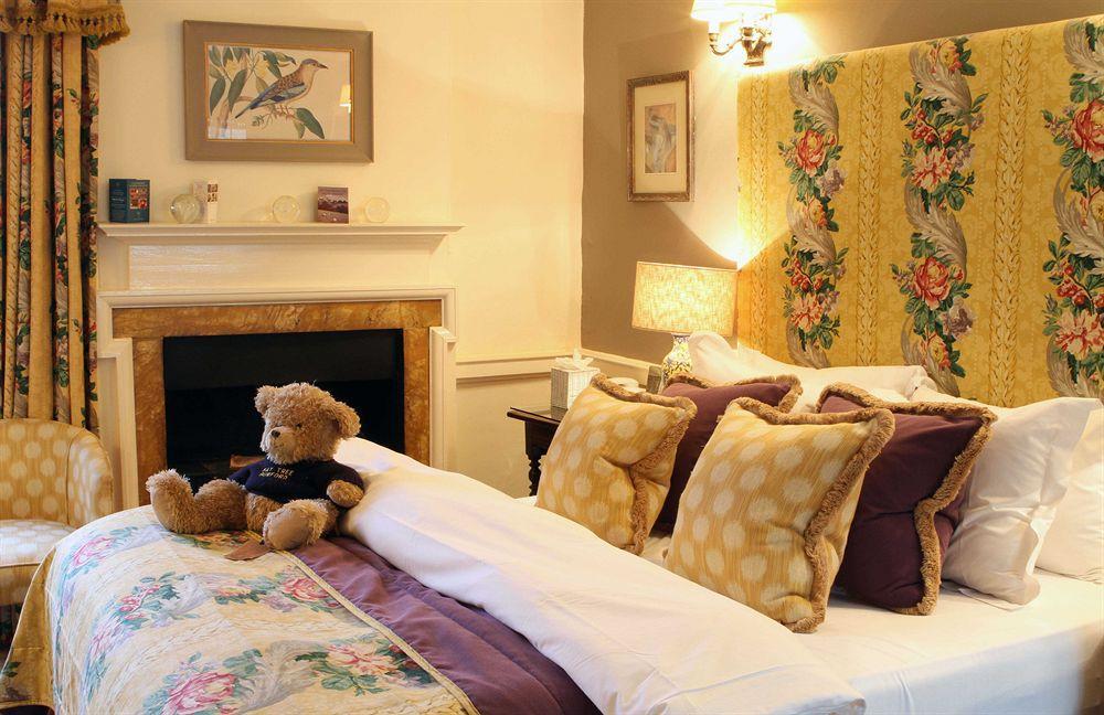 The Bay Tree Hotel Берфорд Екстер'єр фото