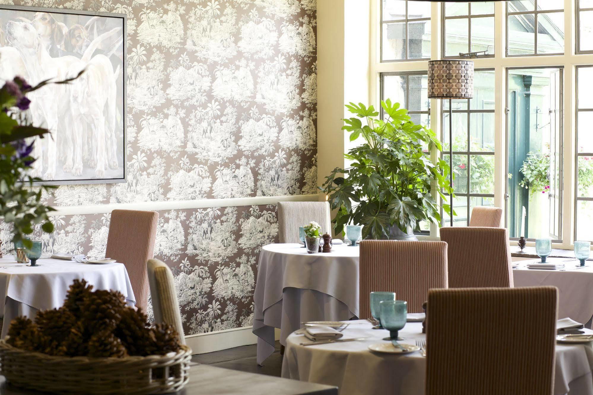 The Bay Tree Hotel Берфорд Екстер'єр фото